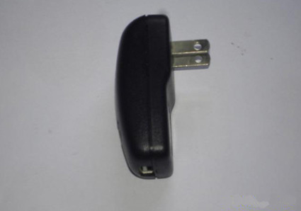 100V - 240V AC 50Hz/60Hz USB universel adaptateur (spécifications militaires)
