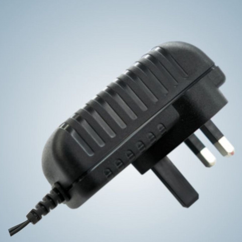 adaptateur universel de courant alternatif De bâti du mur 24W EN60950/EN60065 pour les séries KTEC de l'électronique KSAS024