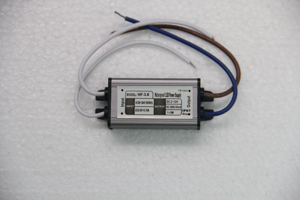 Courant constant imperméable d'IP68 50Hz approvisionnement d'alimentation CC De 12 volts 300mA pour l'éclairage de LED