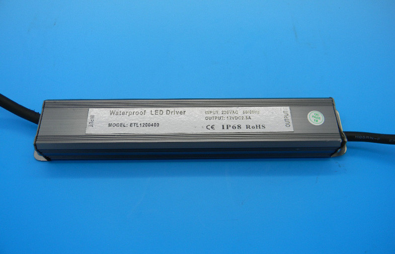 La FCC imperméable de conducteur de l'alimentation d'énergie de Transformator 30W12V LED pièce 15B IP68 avec du CE RoHS