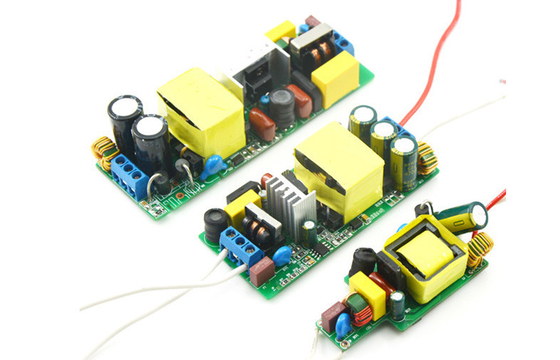 L'énergie de LED alimentation le conducteur constant 85V - 265V C.A., CE RoHS du courant LED de 18 watts