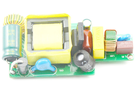 L'énergie de LED alimentation le conducteur constant 85V - 265V C.A., CE RoHS du courant LED de 18 watts