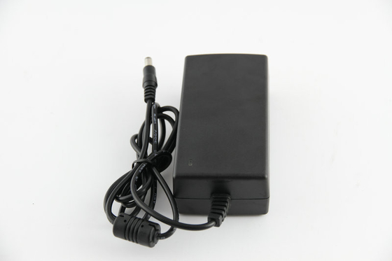 C.A. noir de 60W 60Hz 12 à volt IP54 de l'adaptateur 12 de puissance de volt avec la commutation stable