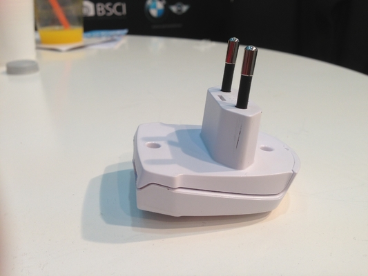 2.1A blancs conjuguent la prise d'Eu de chargeur d'adaptateur de courant alternatif De chargeur de mur d'Usb, 100 - 240v