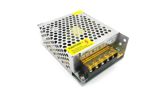 La LED allument le C.A. à l'adaptateur d'alimentation CC Au-dessus du court-circuit de la tension 60Watt