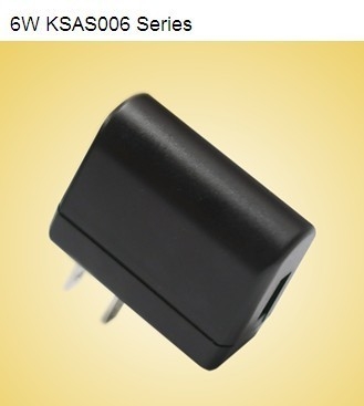 adaptateur universel de puissance de 6W 12V USB avec 0.5A à 1.2A pour le téléphone portable