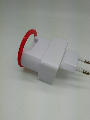 Chargeur portatif de voyage de la prise 2000mA d'UE universel pour IPhone 4g/4s