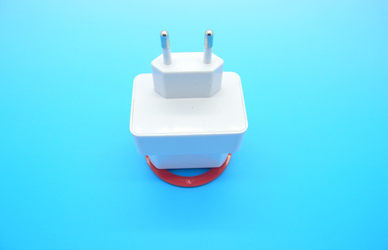 l'UE universelle de chargeur de téléphone portable de 5V 2000mA branchent pour le téléphone de pomme/andriod