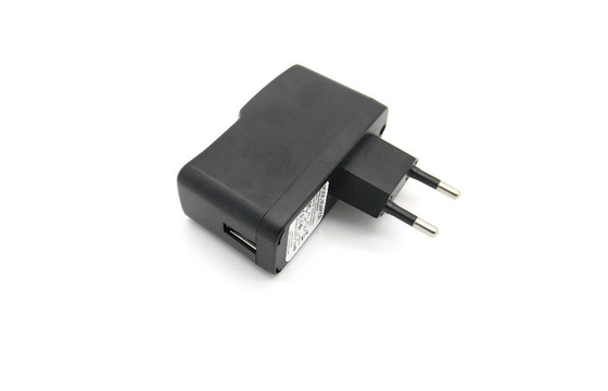 Chargeur universel de voyage d'AC100-240V USB