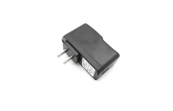 le chargeur universel de voyage de 5V 2.0A 10W USB a réglé la prise des USA, court-circuit