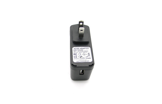 le chargeur universel de voyage de 5V 2.0A 10W USB a réglé la prise des USA, court-circuit