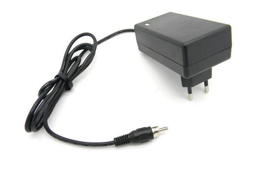 100-240VAC a entré l'adaptateur de puissance de Mur-bâti de la prise 16V 2A d'UE RCA Jack pour Santral