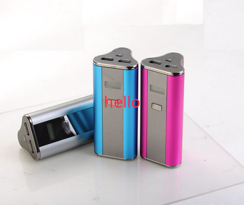 Alimentation d'énergie mobile de téléphone portable/voiture 5V avec LED 7800MAH