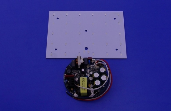 AT1581 CE 20W - 40W a mené le courant constant d'alimentation d'énergie pour la lumière extérieure