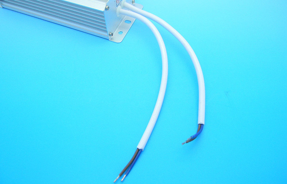 60w le condensateur électrolytique en aluminium IP68 imperméabilisent le conducteur constant du courant LED d'alimentation d'énergie