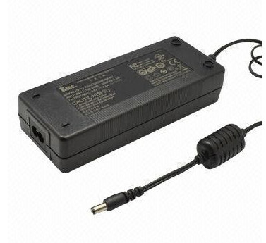 alimentation d'énergie de bureau de la commutation 120w, alimentation d'énergie mince supplémentaire de commutation de C.C à C.A.