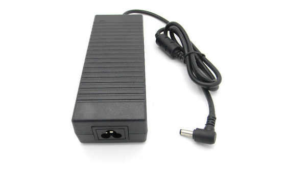 Alimentation d'énergie de bureau automatique de commutation 24V 6A pour l'affichage à LED