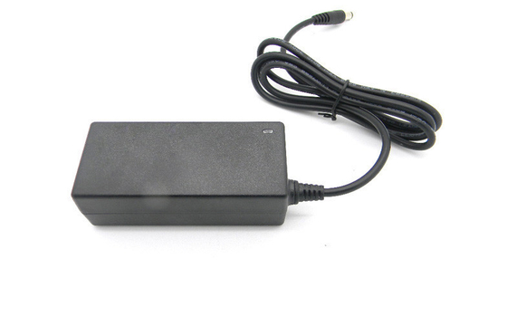 Au-dessus du C.A. de tension à la prise BRITANNIQUE du bureau 36W 12V d'adaptateur d'alimentation CC Pour l'affichage à cristaux liquides TV