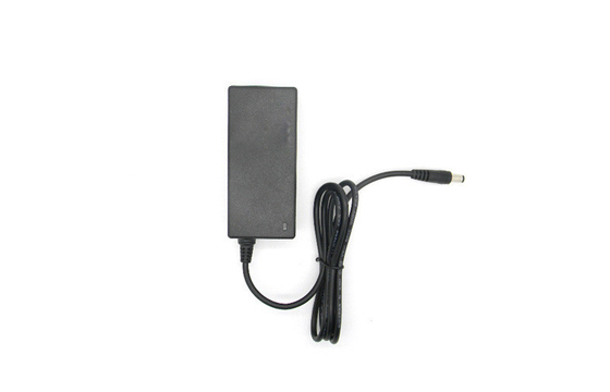 Au-dessus du C.A. de tension à la prise BRITANNIQUE du bureau 36W 12V d'adaptateur d'alimentation CC Pour l'affichage à cristaux liquides TV