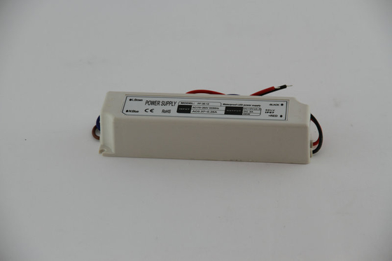 300 VCA de 3A 36W de gamme complète de conducteur imperméable constant de la tension LED pour l'appareil-photo de télévision en circuit fermé