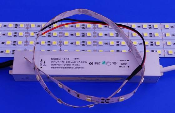 conducteur constant mené extérieur de tension de 15W 12vdc pour les bandes menées, éclairage décoratif