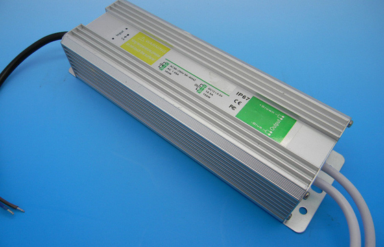 150W imperméabilisent le CE RoHS de la partie 15 de FCC de l'alimentation d'énergie de LED 12V