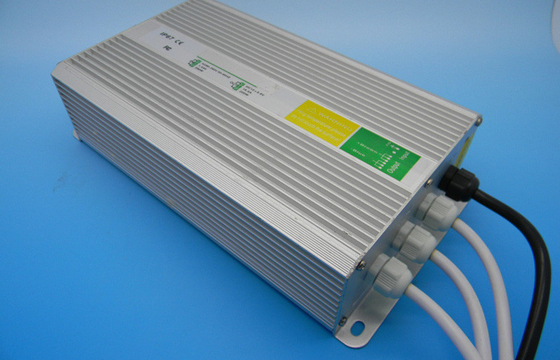 La boîte de distribution imperméable élevée de conducteur du rendement LED a mené l'alimentation d'énergie de conducteur