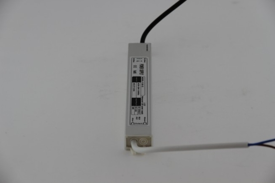 Conducteur imperméable de C.C LED de 12 V