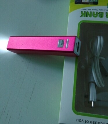 block d'alimentation électrique portatif d'USB de forme pourpre du rectangle 3200mAh pour le carnet
