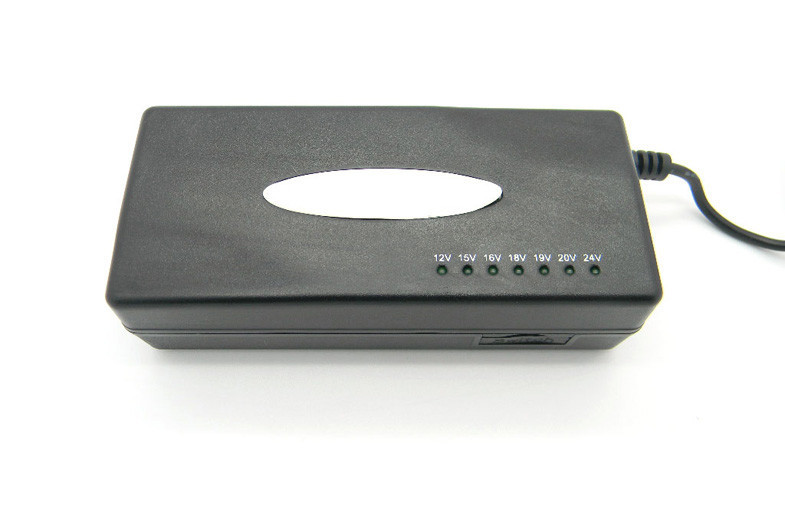 Le C.A. du remplacement 24Vdc à l'adaptateur d'alimentation CC Double USB 90W avec la LED s'allume
