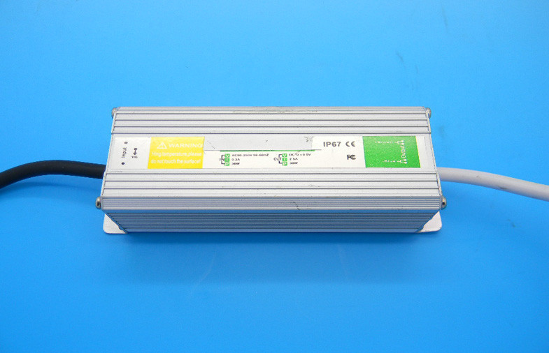 Haut Efficency 30W imperméabilisent l'alimentation d'énergie pour le courant constant 12V de la lumière EMC IP67 de LED