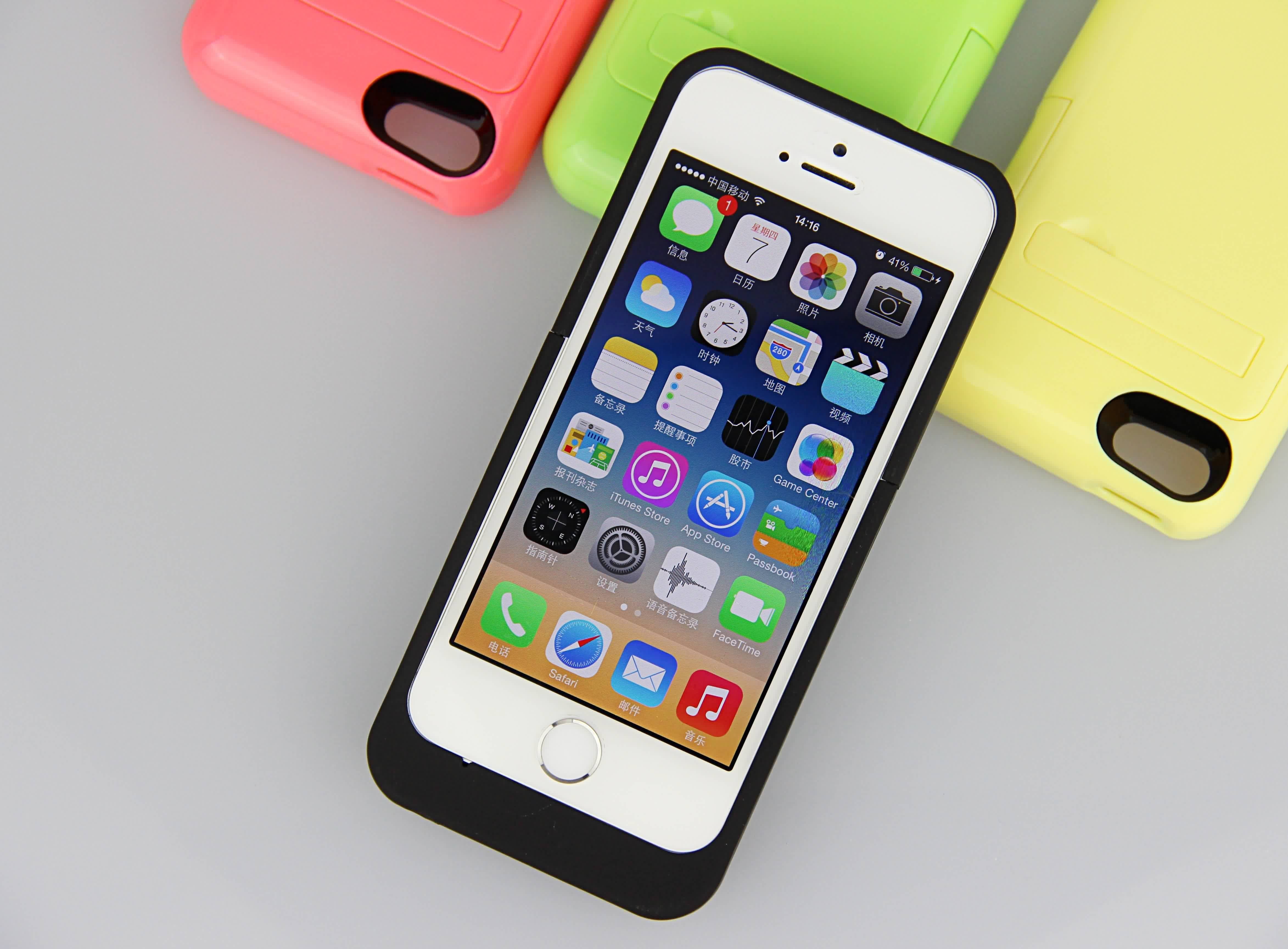 Paquet mince de puissance de batterie de la caisse de batterie d'iPhone de couleur multi 2200mAh pour l'iPhone 5